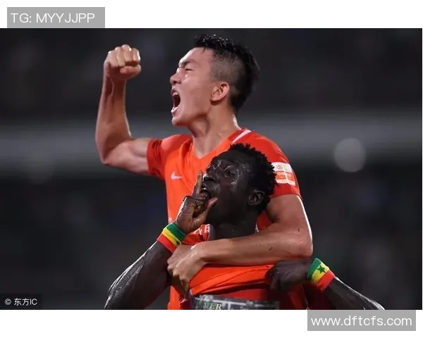 足球星耳钉引领潮流风尚彰显运动时尚魅力打破传统界限